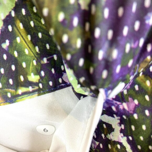 Lululemon Spring Break Away Shorts Womens Size 6 Floral Sport White Multi 3" - Picture 3 of 3